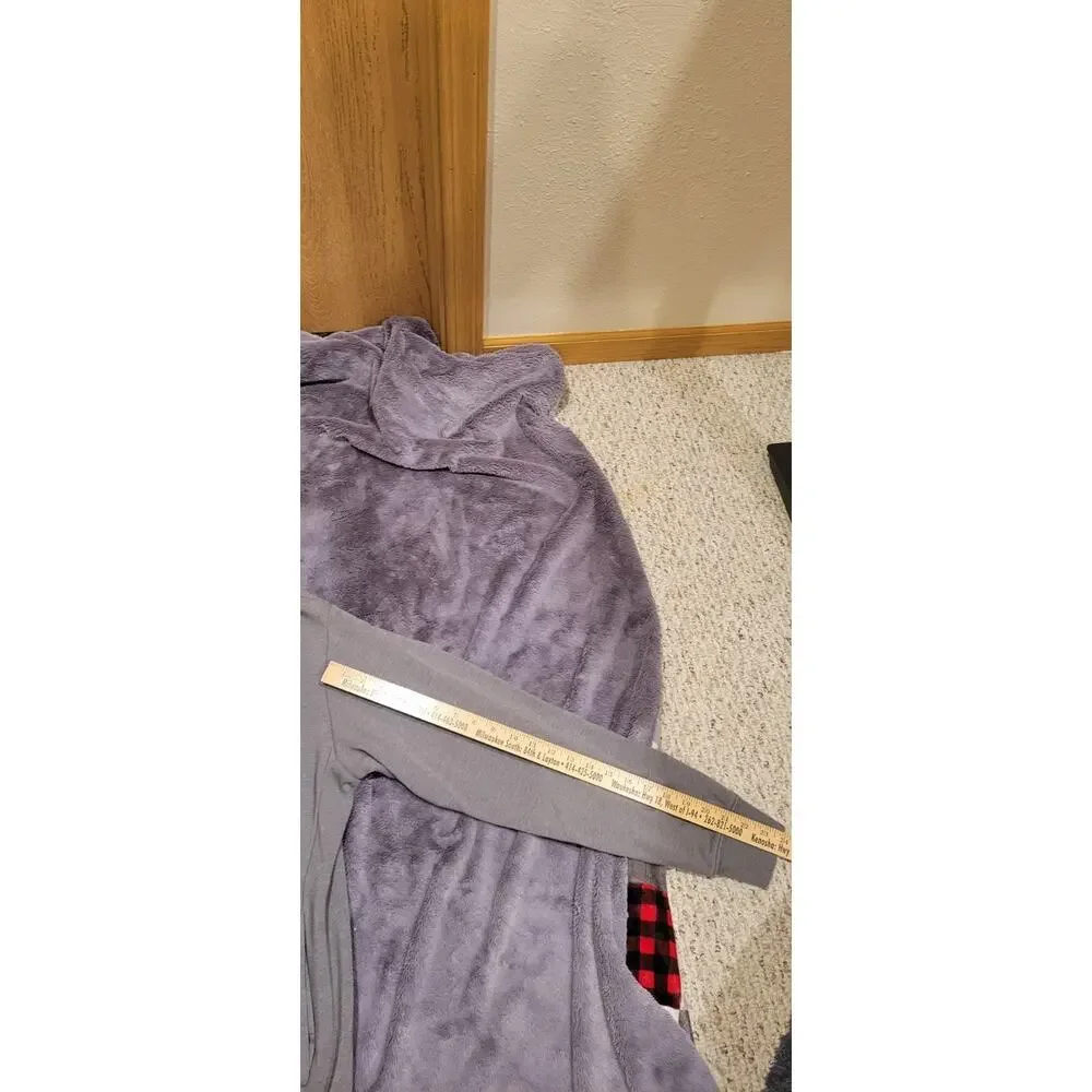 The North Face Gray Sweatshirt with Green Logo Men's M Pullover Outdoor Casual